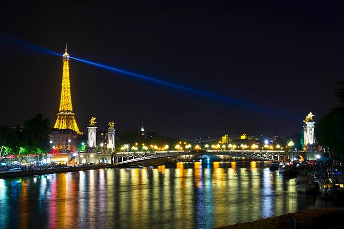 Paris Photography Masterclass - Private Photography Lesson - Notre-Dame de Paris Stop: How to Photograph a Big Subject Without Losing the Photo