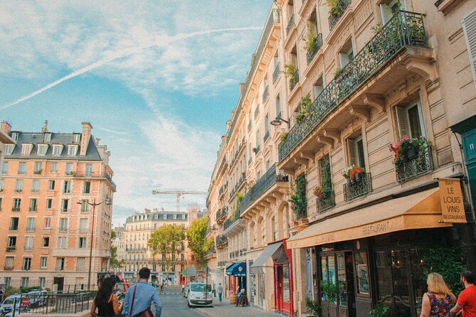 Paris Photography Tour - Self Guided Tour of Paris' Top Instagram Spots - Start at Odette, a quiet medieval-feeling corner
