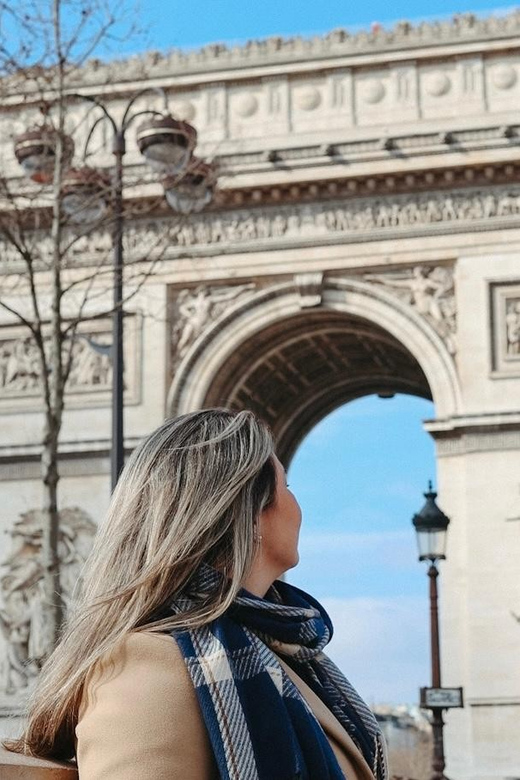 Paris: Photoshoot at the Eiffel Tower / Arc de Triomphe - Price and value at $68 per person