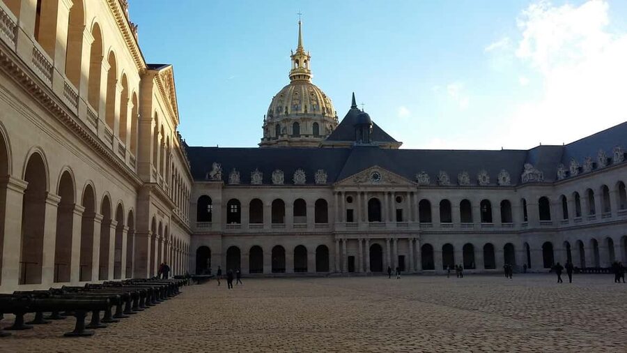 Paris: Plein Air Sketching Course, Drawing & Watercolor - Instruction that works for beginners and for more practiced sketchers
