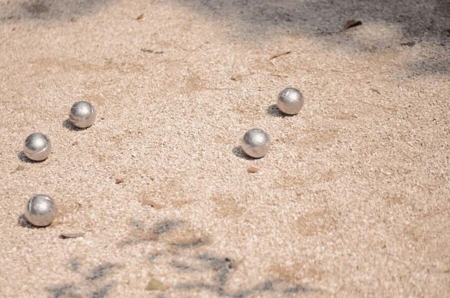 Paris: Pre-Dinner Drinks with Petanque Game (Bocce Ball) - Key highlights