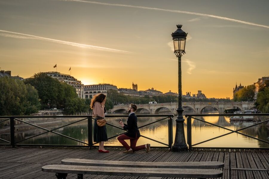 Paris: Premium Film Director Photoshoot & Natural Direction - Your Digital Album: Up to 50 Edited Photos in One Week