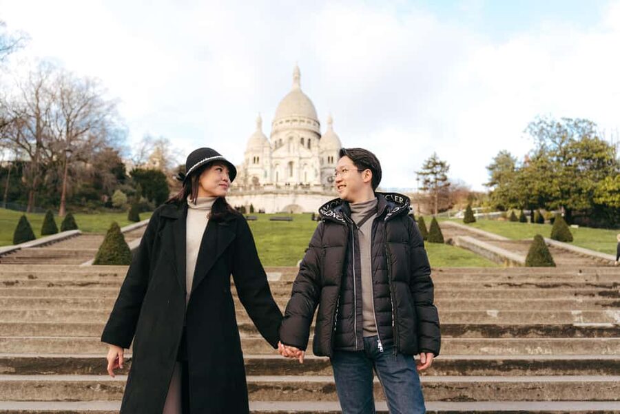 Paris: Premium Professional Photo Shoot - Price and Value, Especially for Families and Groups Up to 8