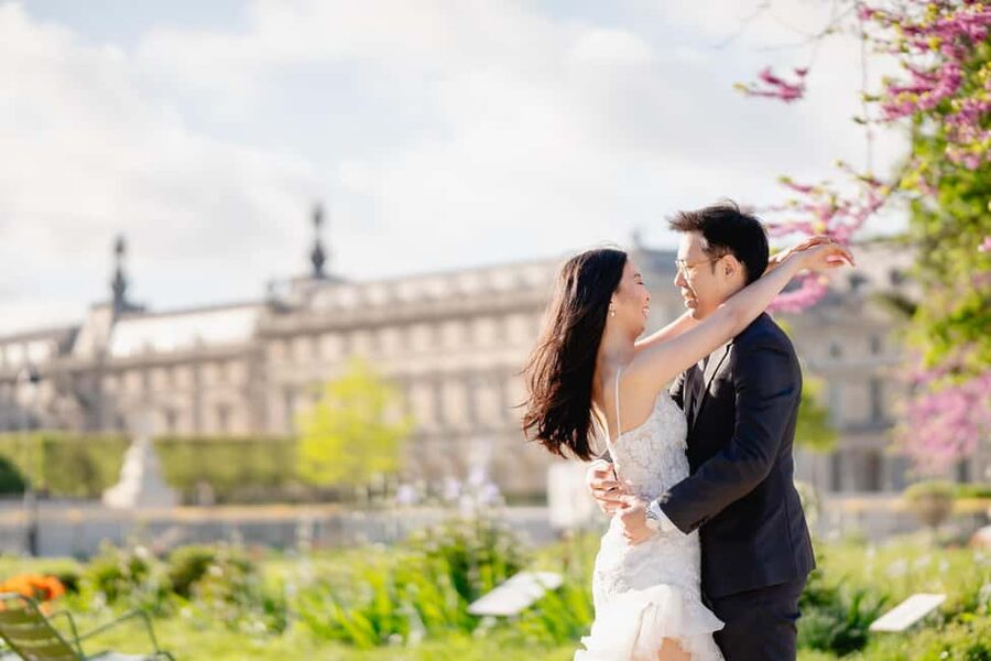 Paris: Premium Professional Photo Shoot - The Consultation That Helps You Show Up Looking Like You