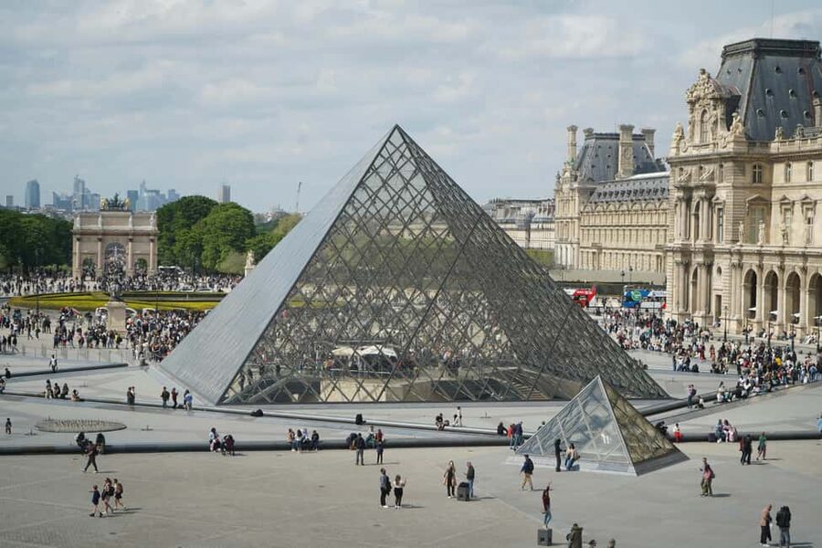 Paris: Private 2-Hour Walking Tour with a Parisian guide - How customization works in real life, and how to get what you want