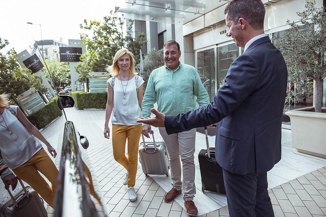 Paris Private Airport Transfer & City Sightseeing Tour - One Hour of Private Sightseeing: Photos, Pass-Bys, and Flex Time