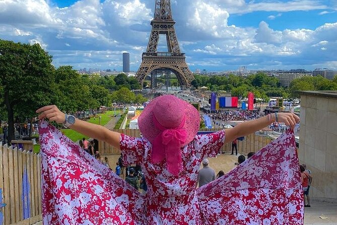 Paris Private and Customized Tour with Driver-Guide for Layovers - Louvre pyramid and optional museum time that depends on your day