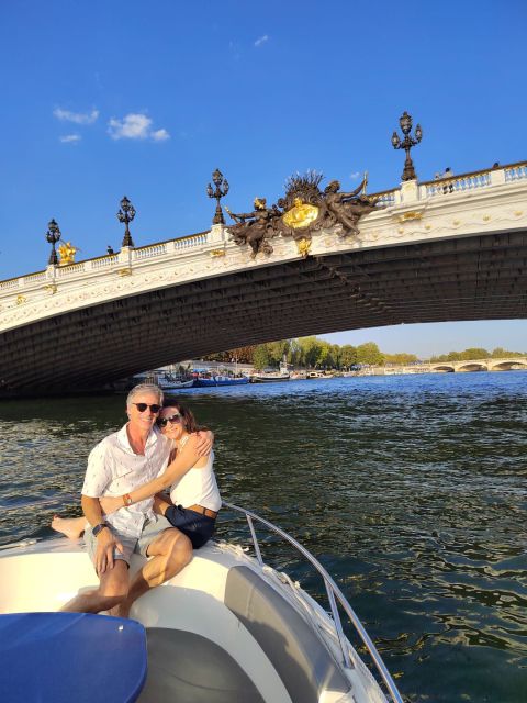 Paris Private Boat Seine River with Captain Guide - A private Seine cruise that keeps Paris easy to understand