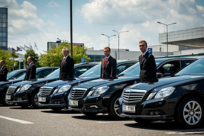 Paris Private Car Service with Driver - Key points to know before you ride