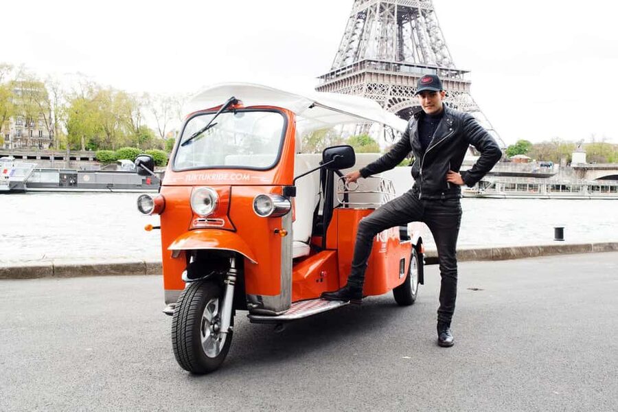 Paris: Private City Highlight Tour by Electric Tuk-Tuk - Key highlights to know before you go