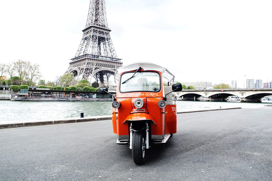 Paris: Private City Highlight Tour by Electric Tuk-Tuk - Saint-Germain-des-Prés to Notre Dame and Place Saint-Michel: classic Paris plus a pop-culture detour