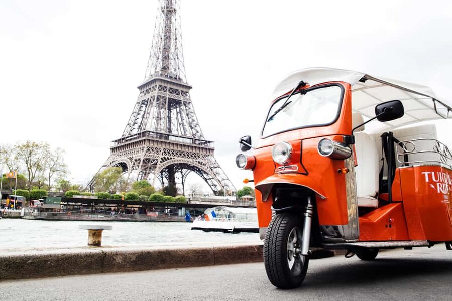 Paris: Private City Highlight Tour by Electric Tuk-Tuk - Meeting at Place Saint-Germain-des-Prés, then gliding to the first icons