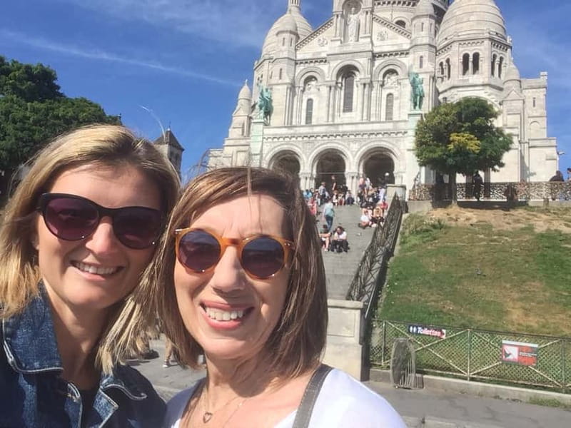 Paris: Private Custom Highlights and Gems Tour with a Local - From Colonne Vendôme to the sights: typical flow for 2 to 8 hours
