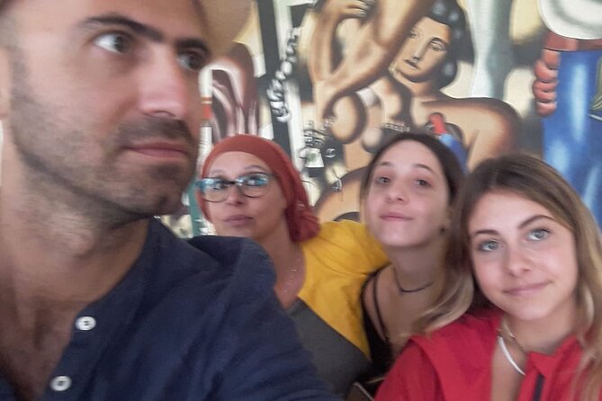 Paris : Private Custom Walking Tour with A Guide (Private Tour) - Food and Breaks, Plus the Croissant-and-Coffee Reality Check