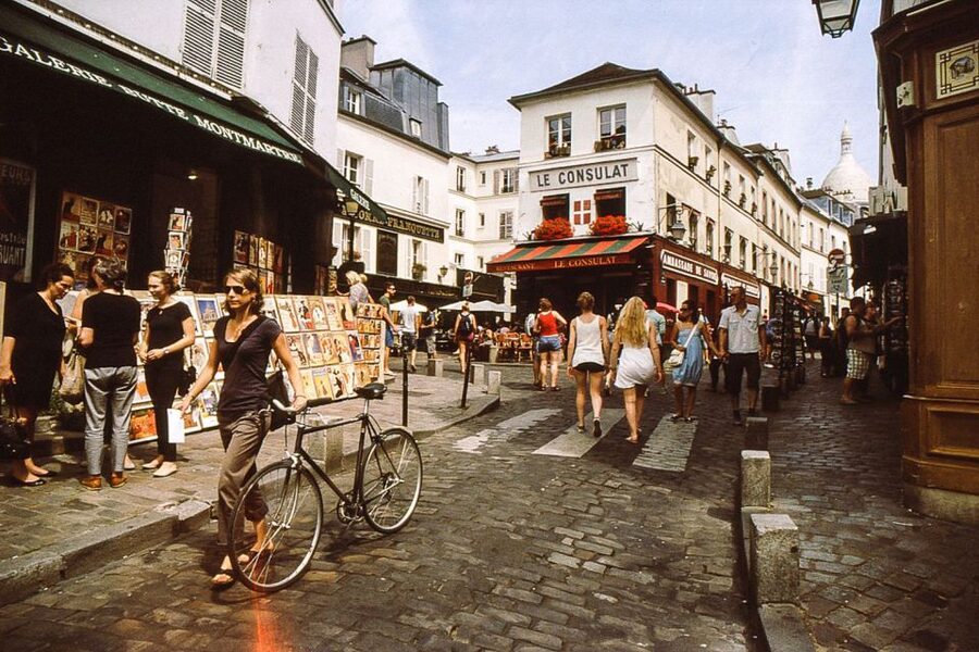 Paris: Private Customized Tour with a Local Guide - Price and value, what $63 per person buys you