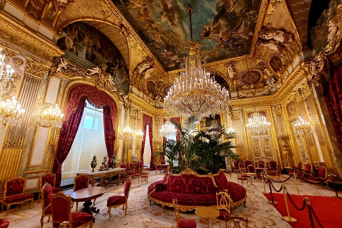 Paris Private Day Tour including Louvre Masterpieces Private Tour - Champs-Elysees in 15 minutes: history plus a reality check