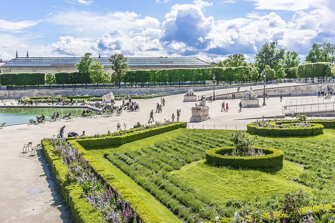 Paris Private Day Tour & Seine Cruise for Kids and Families - Tuileries break: flexible lunch options in the gardens