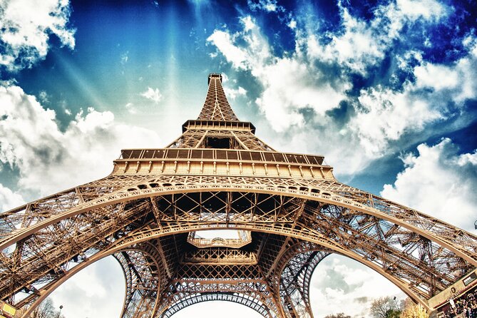 Paris Private Departure Transfer: Hotel to Railway Station - The real job of a Paris station transfer