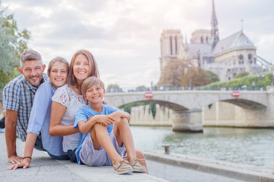 Paris: Private Family Tour, Highlights and Museum Visit - Key points to know before you go
