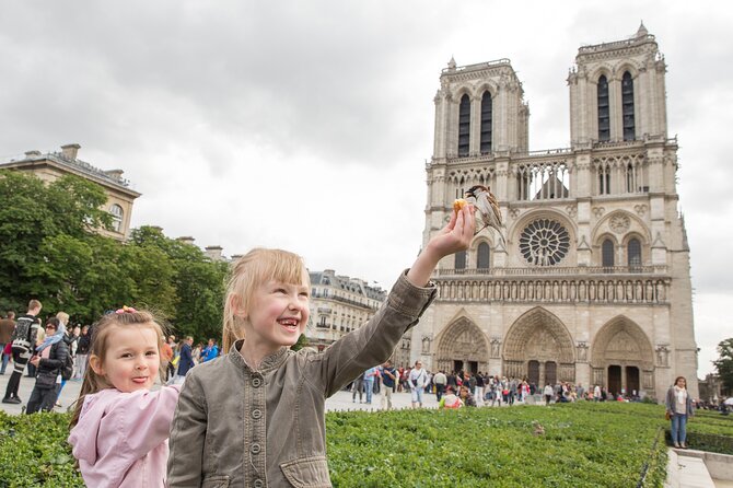 Paris Private Family Tour - Highlights & the Best Museum for Kids - Private Guide + Fast Route, Built for Families