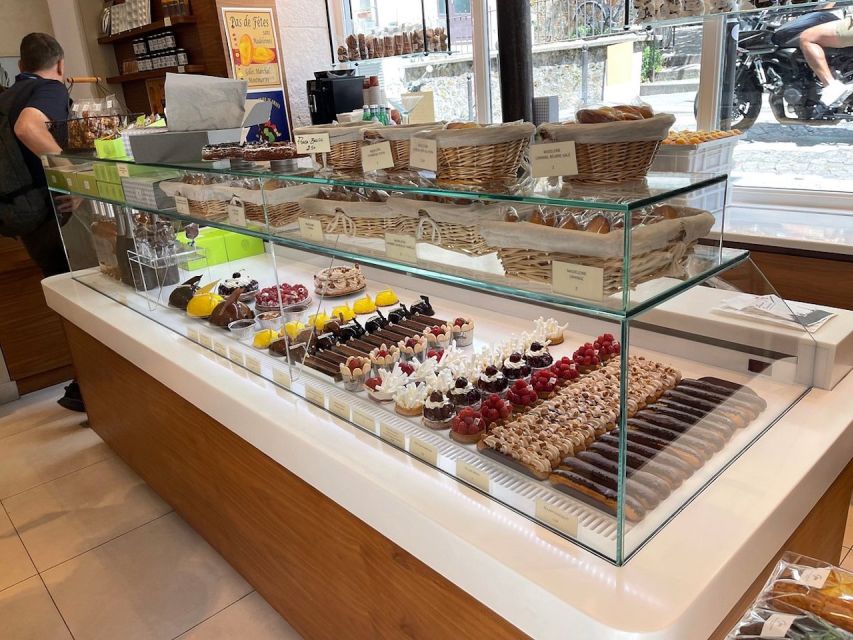 Paris: Private Food Tour in Montmartre - Price and Value: Is $235 Per Person Worth It?