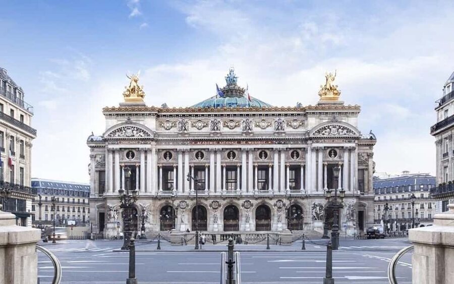 Paris: Private Full or Half-Day Sightseeing Tour with Local - Grand Palais to the Louvre Pyramid, plus Musée dOrsay at a good pace