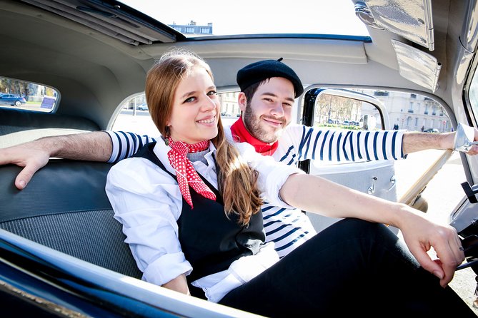 Paris Private Guided Tour in a Vintage Car with Driver - Place Vendôme for architecture and Napoleonic symbolism