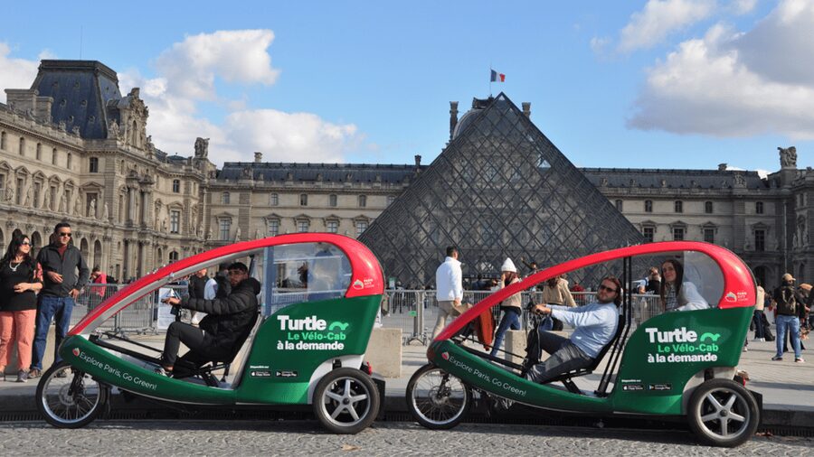Paris : Private guided tour in Rickshaw bike - Napoléon - Price and logistics: what $23 per person really buys you