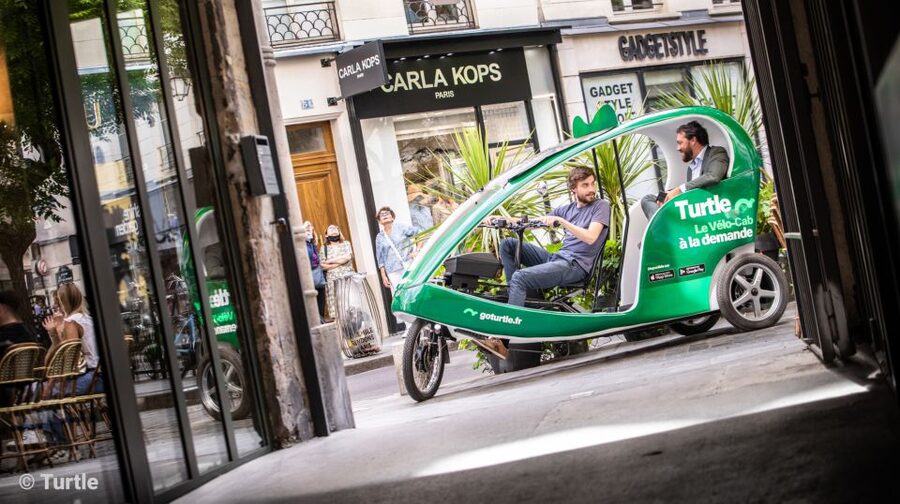 Paris : Private guided tour Rickshaw bike - Saint-Germain - Rain, cold, and comfort: how this tour handles weather