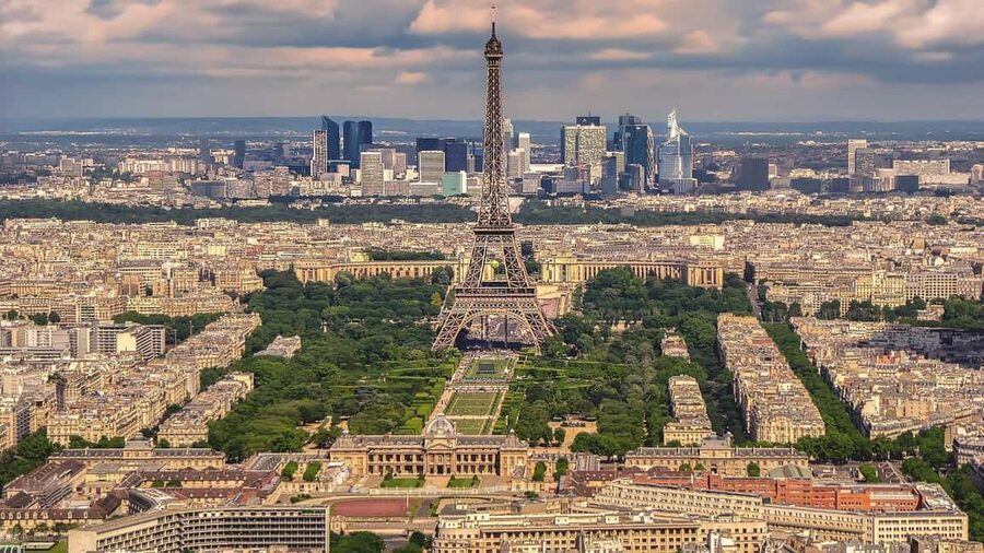 Paris: Private Layover Tour with Airport Pickup & Dropoff - Airport pickup and dropoff, done like it matters