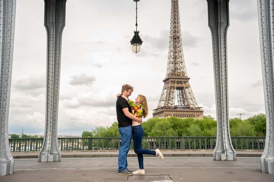 Paris: Private Photoshoot at the Eiffel Tower - Real expectations: private, flexible, and paced for comfort