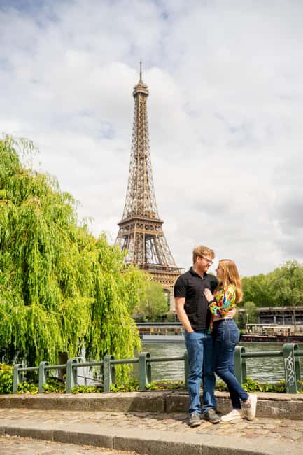 Paris: Private Photoshoot at the Eiffel Tower - Small logistics that affect how smooth the shoot feels