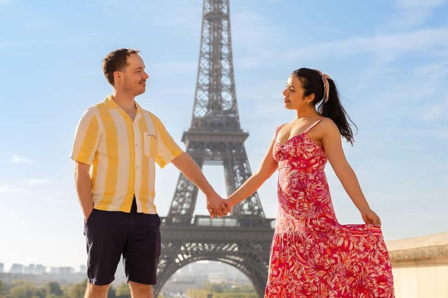 Paris: Private Photoshoot at the Eiffel Tower - Where the session starts: Port de Suffren, then Eiffel Tower viewpoints