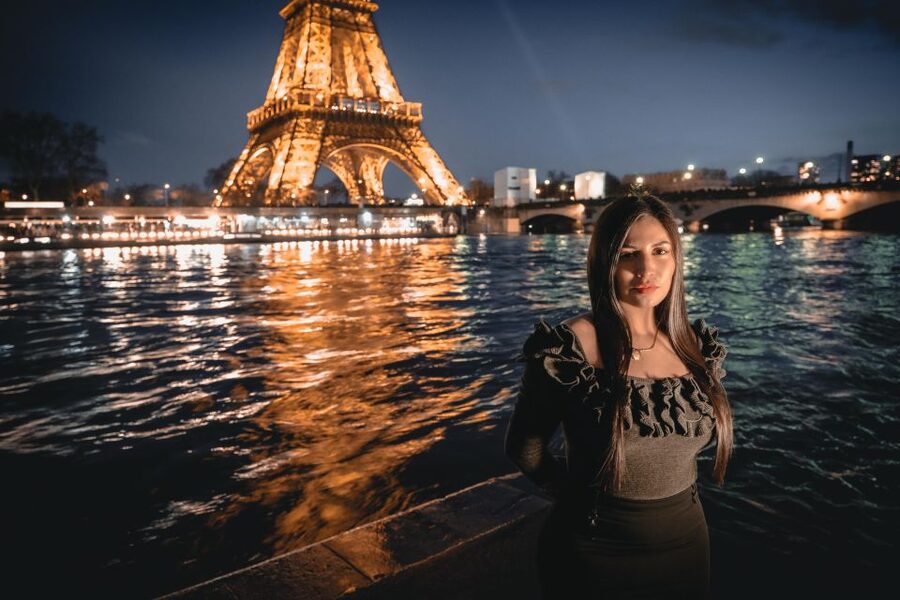Paris: Private Photoshoot near any chosen Landmark - Where your photos can feel more Paris than postcard