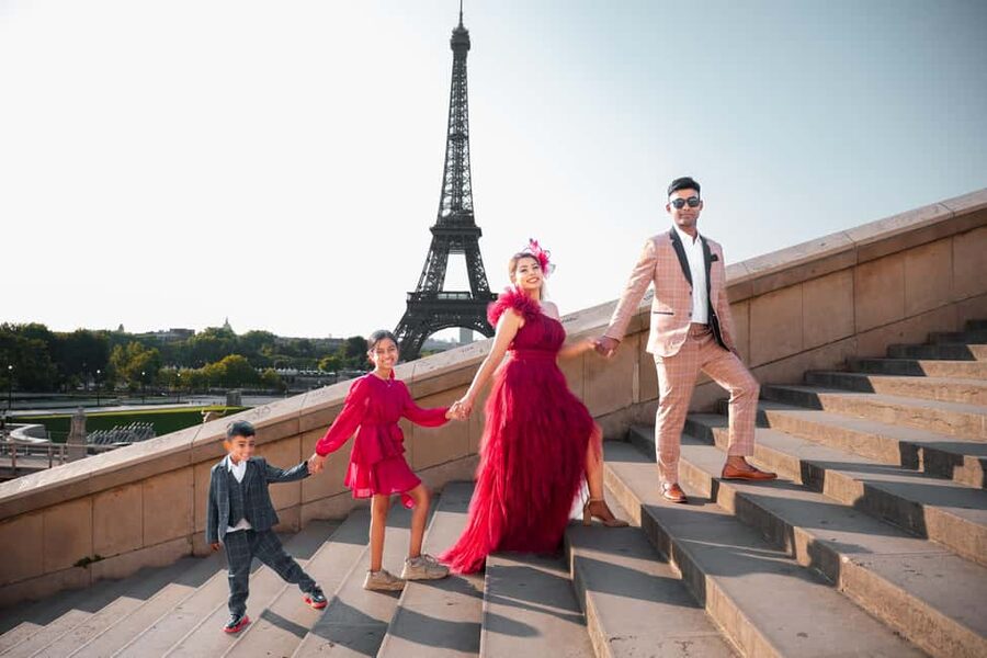 Paris: Private Photoshoot Near the Eiffel Tower - Key highlights I would plan around