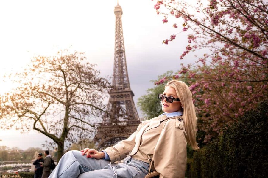 Paris: Private Photoshoot Near the Eiffel Tower - The route is part of the product