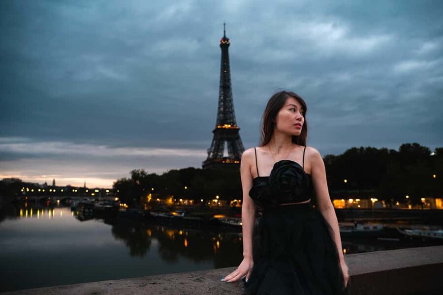 Paris: Private Photoshoot Near the Eiffel Tower - Price and value: is $84 per person fair?