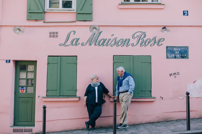 Paris - Private Photoshoot with a Top-Rated Local Photographer - The 1-hour route: how seven big backdrops fit