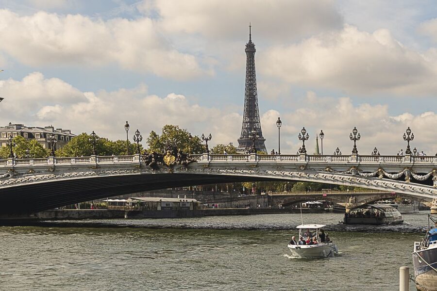 Paris: Private Seine River Cruise - The landmarks you will see, and what to look for