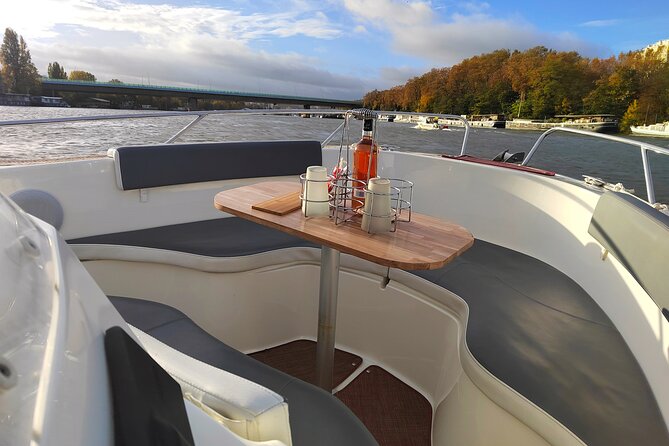 Paris Private Seine River Cruise with your Captain Guide - Seine Musicale and houseboats on Seguin Island, culture meets everyday river life