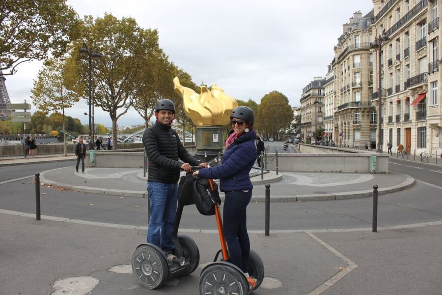 Paris: Private Sightseeing Segway Tour - Arc to Eiffel: Champ de Mars Briefly, Then the Big Payoff