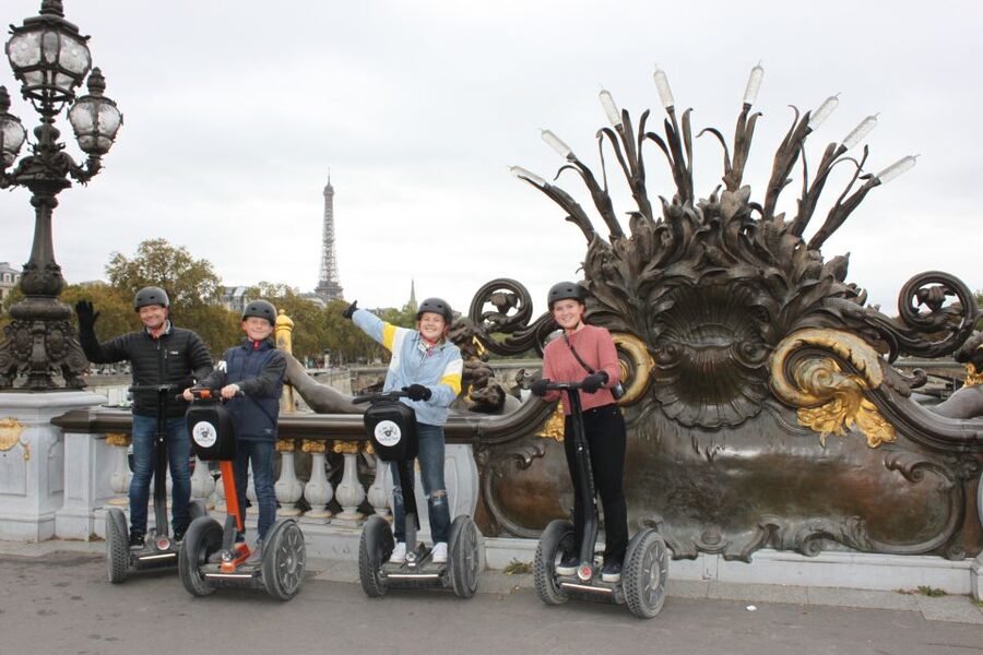 Paris: Private Sightseeing Segway Tour - Champs-Élysées: The Famous Avenue, Seen at Segway Speed