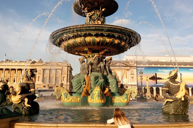 Paris Private Tour: Highlights, Top Quarters & Eiffel Tower - Notre-Dame, Pont des Arts, and that classic Seine walk