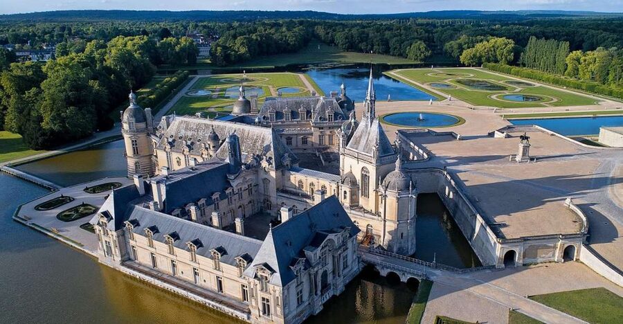 Paris: Private Tour of Domaine de Chantilly Ticket&Transfer - The Gardens After the Château, Including Le Nôtre and the Anglo-Chinese Hamlet