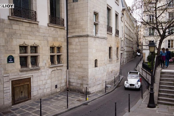 Paris Private Tour: Romantic Tour in a 2CV - Hotel Pickup Anywhere in Paris, Then You Set the Rhythm