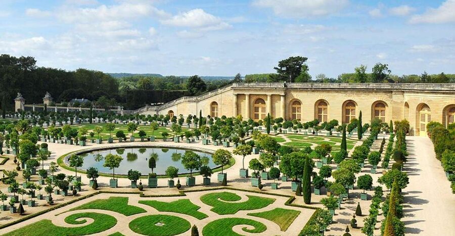 PARIS: Private transfer Château Versailles van 7 people 4H - What you actually do in Versailles with your 2 hours