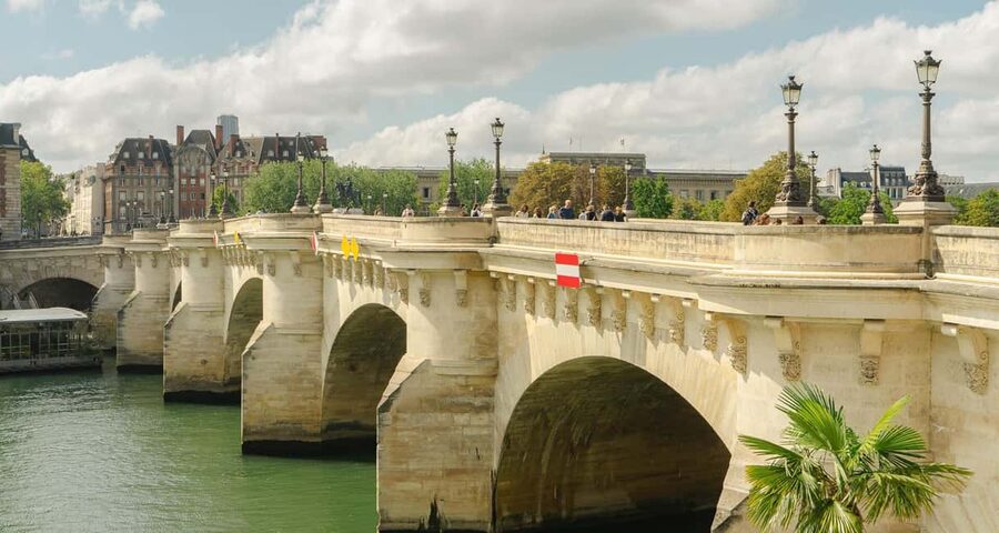Paris: Private Walking Guided Tour of City's Highlights - Key things I’d plan around on this tour