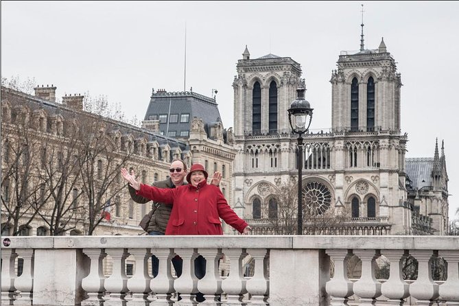 Paris Private Walking Tour with a Personal Photographer - Palais-Royal and the classic Paris frame for your first shots