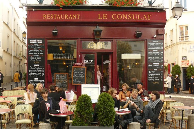Paris Private Wine Tasting and Walk - Left Bank or Montmartre: two wine walks, one Paris rhythm