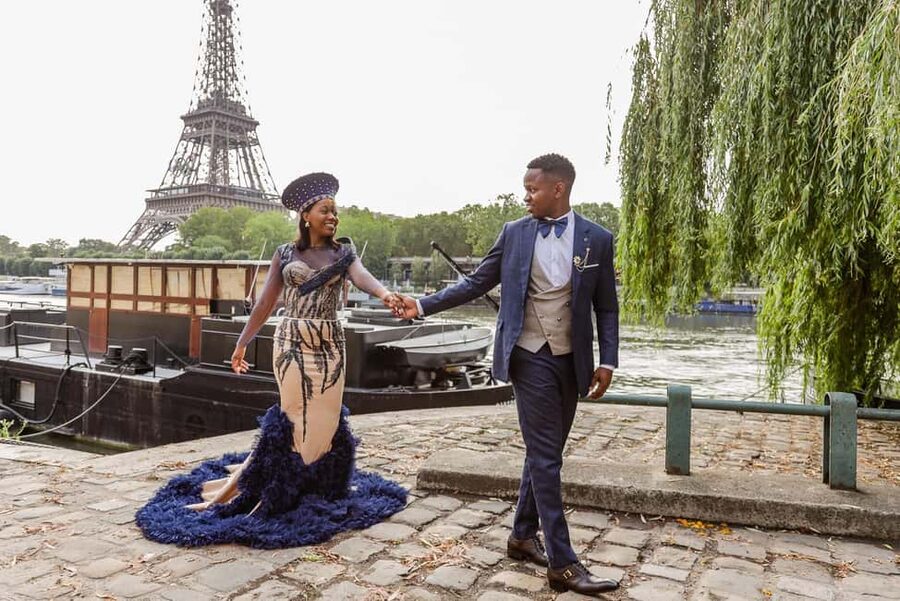 Paris: Professional Photoshoot - From Pont de Bir-Hakeim Toward Trocadéro, Stop by Stop